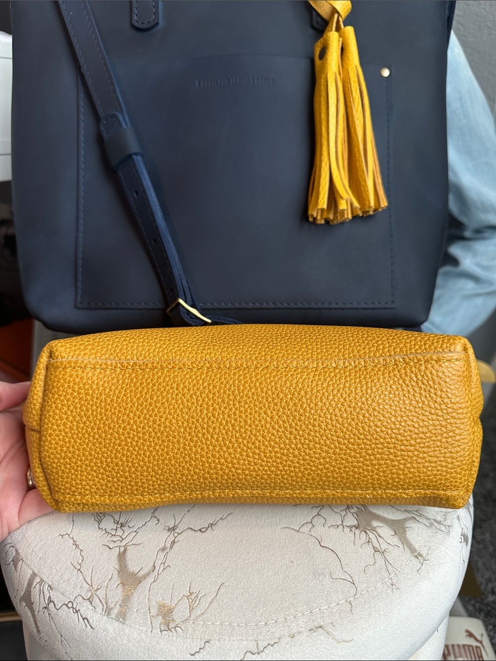☀️New PLG Medium Deep Waters 💙💛 crossbody tote, sunshine, Total eclipse - Picture 10 of 14